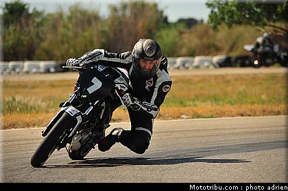 pilotes_080_ecole_de_pilotage_zf_grand_prix_zarco_fellon_louis_rossi_ete_2012.jpg