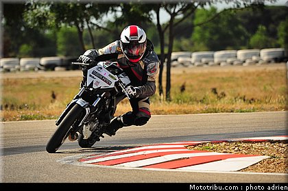 pilotes_102_ecole_de_pilotage_zf_grand_prix_zarco_fellon_louis_rossi_ete_2012.jpg