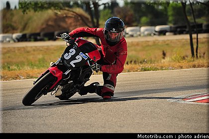 pilotes_104_ecole_de_pilotage_zf_grand_prix_zarco_fellon_louis_rossi_ete_2012.jpg