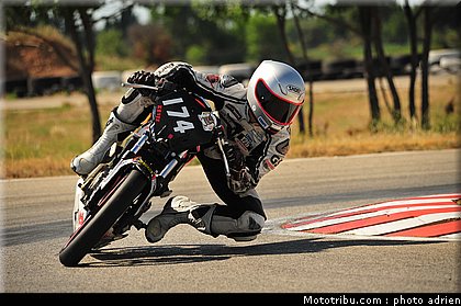 pilotes_106_ecole_de_pilotage_zf_grand_prix_zarco_fellon_louis_rossi_ete_2012.jpg