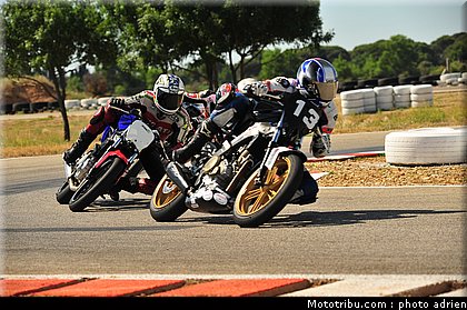 pilotes_108_ecole_de_pilotage_zf_grand_prix_zarco_fellon_louis_rossi_ete_2012.jpg