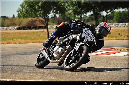 pilotes_110_ecole_de_pilotage_zf_grand_prix_zarco_fellon_louis_rossi_ete_2012.jpg