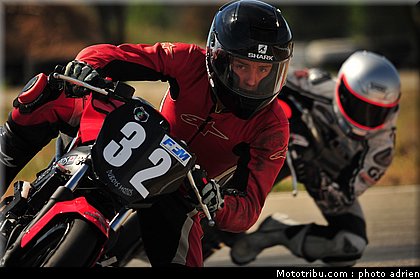 pilotes_115_ecole_de_pilotage_zf_grand_prix_zarco_fellon_louis_rossi_ete_2012.jpg