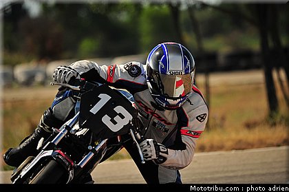 pilotes_116_ecole_de_pilotage_zf_grand_prix_zarco_fellon_louis_rossi_ete_2012.jpg