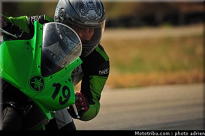 pilotes_119_ecole_de_pilotage_zf_grand_prix_zarco_fellon_louis_rossi_ete_2012.jpg