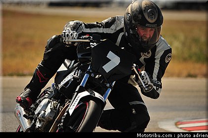 pilotes_128_ecole_de_pilotage_zf_grand_prix_zarco_fellon_louis_rossi_ete_2012.jpg