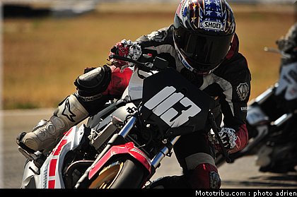 pilotes_129_ecole_de_pilotage_zf_grand_prix_zarco_fellon_louis_rossi_ete_2012.jpg