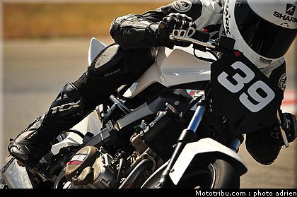 pilotes_131_ecole_de_pilotage_zf_grand_prix_zarco_fellon_louis_rossi_ete_2012.jpg
