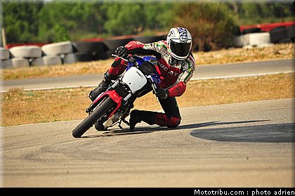 pilotes_133_ecole_de_pilotage_zf_grand_prix_zarco_fellon_louis_rossi_ete_2012.jpg