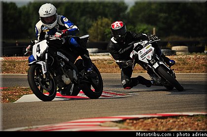 pilotes_151_ecole_de_pilotage_zf_grand_prix_zarco_fellon_louis_rossi_ete_2012.jpg
