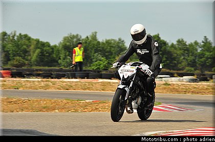 pilotes_156_ecole_de_pilotage_zf_grand_prix_zarco_fellon_louis_rossi_ete_2012.jpg