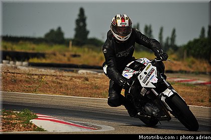 pilotes_159_ecole_de_pilotage_zf_grand_prix_zarco_fellon_louis_rossi_ete_2012.jpg