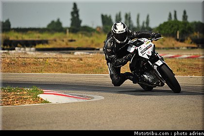 pilotes_163_ecole_de_pilotage_zf_grand_prix_zarco_fellon_louis_rossi_ete_2012.jpg