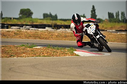 pilotes_170_ecole_de_pilotage_zf_grand_prix_zarco_fellon_louis_rossi_ete_2012.jpg