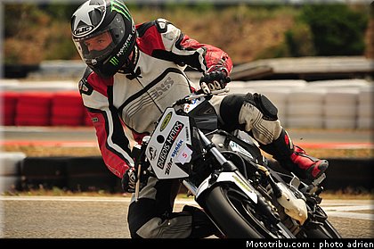 pilotes_174_ecole_de_pilotage_zf_grand_prix_zarco_fellon_louis_rossi_ete_2012.jpg