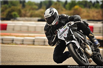 pilotes_191_ecole_de_pilotage_zf_grand_prix_zarco_fellon_louis_rossi_ete_2012.jpg