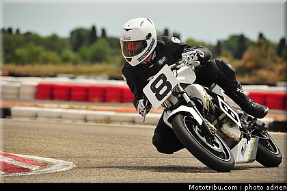 pilotes_198_ecole_de_pilotage_zf_grand_prix_zarco_fellon_louis_rossi_ete_2012.jpg