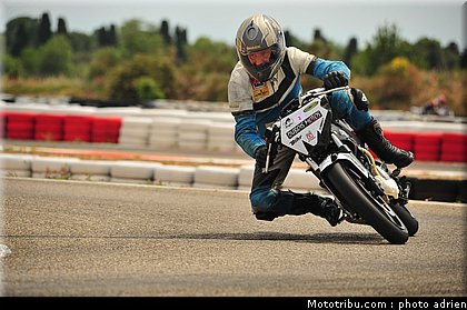 pilotes_200_ecole_de_pilotage_zf_grand_prix_zarco_fellon_louis_rossi_ete_2012.jpg