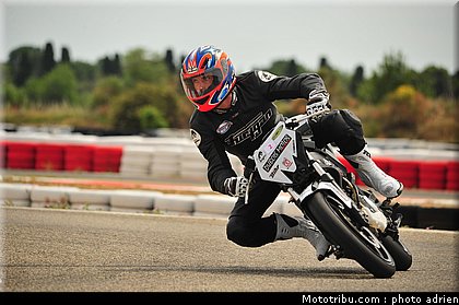 pilotes_228_ecole_de_pilotage_zf_grand_prix_zarco_fellon_louis_rossi_ete_2012.jpg