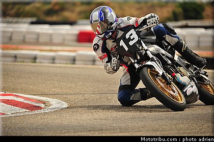 pilotes_240_ecole_de_pilotage_zf_grand_prix_zarco_fellon_louis_rossi_ete_2012.jpg