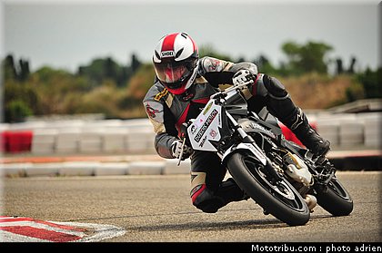 pilotes_243_ecole_de_pilotage_zf_grand_prix_zarco_fellon_louis_rossi_ete_2012.jpg