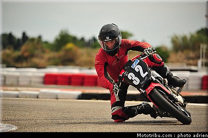 pilotes_251_ecole_de_pilotage_zf_grand_prix_zarco_fellon_louis_rossi_ete_2012.jpg