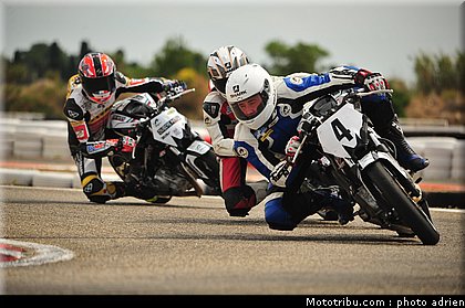 pilotes_257_ecole_de_pilotage_zf_grand_prix_zarco_fellon_louis_rossi_ete_2012.jpg