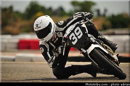 pilotes_260_ecole_de_pilotage_zf_grand_prix_zarco_fellon_louis_rossi_ete_2012.jpg