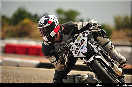 pilotes_275_ecole_de_pilotage_zf_grand_prix_zarco_fellon_louis_rossi_ete_2012.jpg