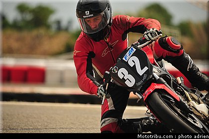pilotes_276_ecole_de_pilotage_zf_grand_prix_zarco_fellon_louis_rossi_ete_2012.jpg