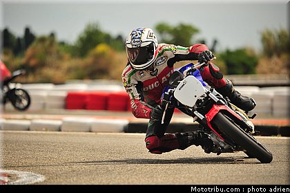 pilotes_277_ecole_de_pilotage_zf_grand_prix_zarco_fellon_louis_rossi_ete_2012.jpg