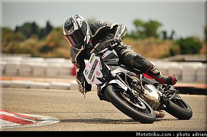 pilotes_279_ecole_de_pilotage_zf_grand_prix_zarco_fellon_louis_rossi_ete_2012.jpg
