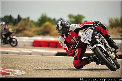 pilotes_280_ecole_de_pilotage_zf_grand_prix_zarco_fellon_louis_rossi_ete_2012.jpg