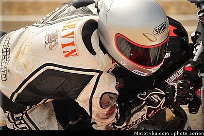 pilotes_284_ecole_de_pilotage_zf_grand_prix_zarco_fellon_louis_rossi_ete_2012.jpg