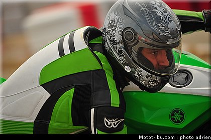 pilotes_299_ecole_de_pilotage_zf_grand_prix_zarco_fellon_louis_rossi_ete_2012.jpg
