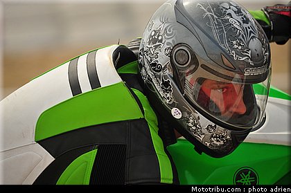 pilotes_305_ecole_de_pilotage_zf_grand_prix_zarco_fellon_louis_rossi_ete_2012.jpg