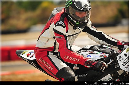 pilotes_329_ecole_de_pilotage_zf_grand_prix_zarco_fellon_louis_rossi_ete_2012.jpg