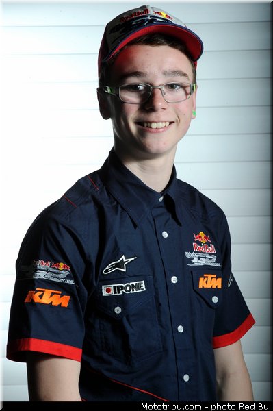 ray_01_red_bull_motogp_rookies_cup_2013_selection_