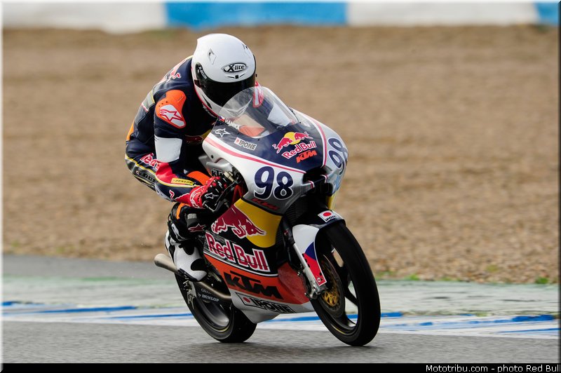 hanika_005_redbull_motogp_rookies_cup_2013_test_fevrier