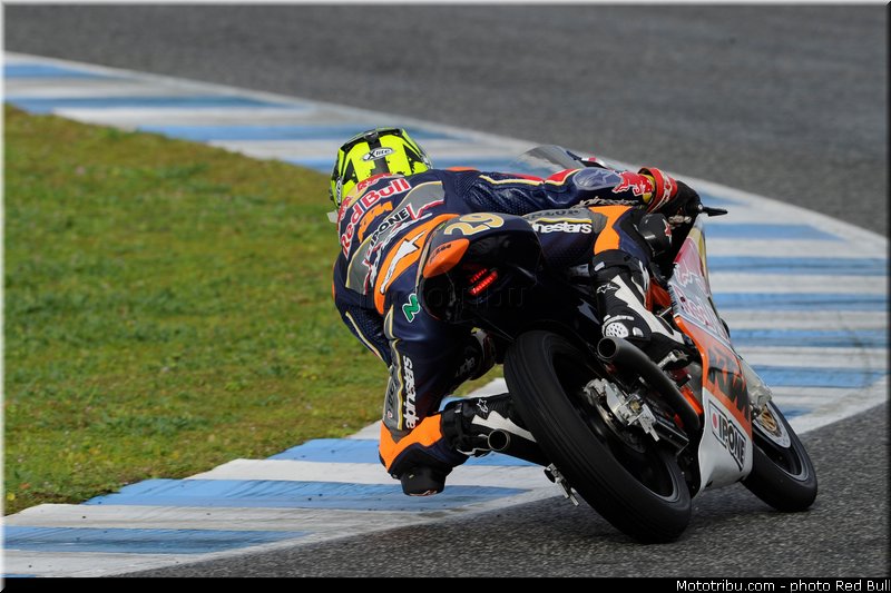 manzi_005_redbull_motogp_rookies_cup_2013_test_fevrier