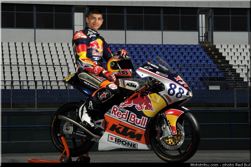 martin_004_redbull_motogp_rookies_cup_2013_test_fevrier