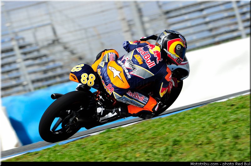 martin_010_redbull_motogp_rookies_cup_2013_test_fevrier