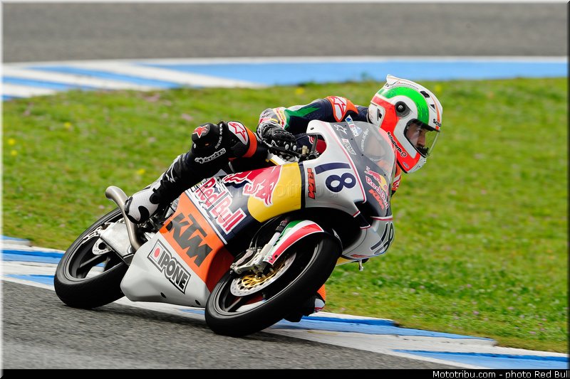 tocca_004_redbull_motogp_rookies_cup_2013_test_fevrier