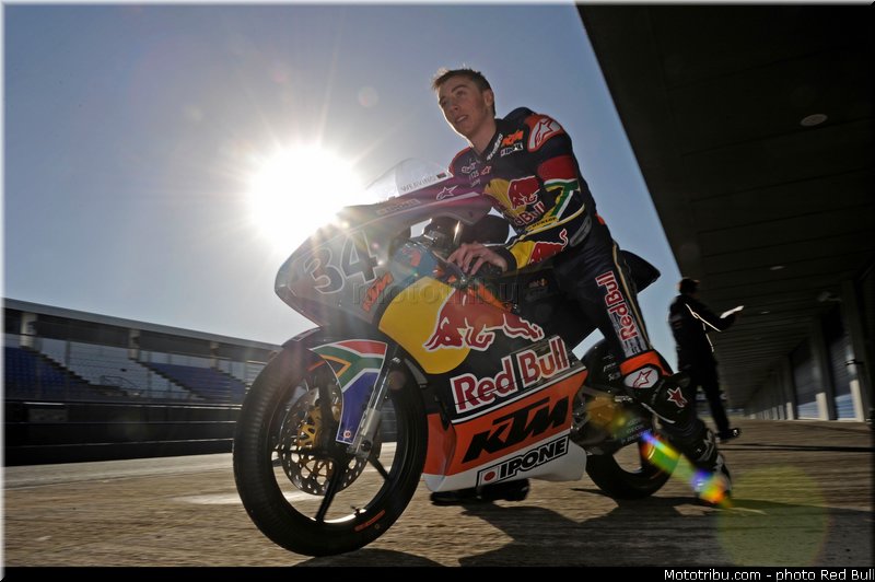 weaving_005_redbull_motogp_rookies_cup_2013_test_fevrier