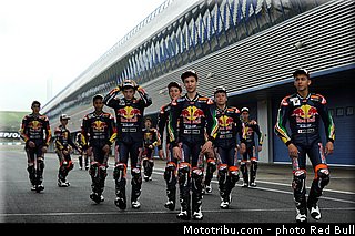 019_redbull_motogp_rookies_cup_2013_test_fevrier.jpg