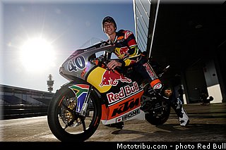 binder_007_redbull_motogp_rookies_cup_2013_test_fevrier.jpg