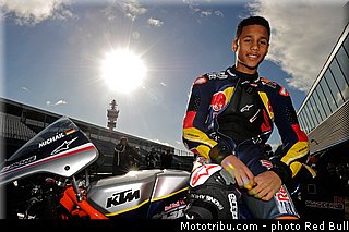 michail_007_redbull_motogp_rookies_cup_2013_test_fevrier.jpg