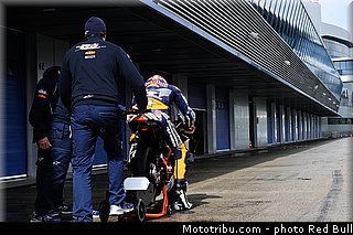 nassi_005_redbull_motogp_rookies_cup_2013_test_fevrier.jpg