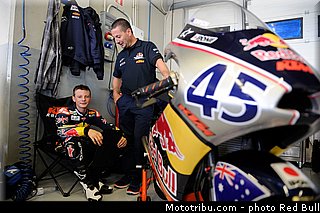 simpson_006_redbull_motogp_rookies_cup_2013_test_fevrier.jpg