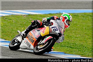 tocca_004_redbull_motogp_rookies_cup_2013_test_fevrier.jpg